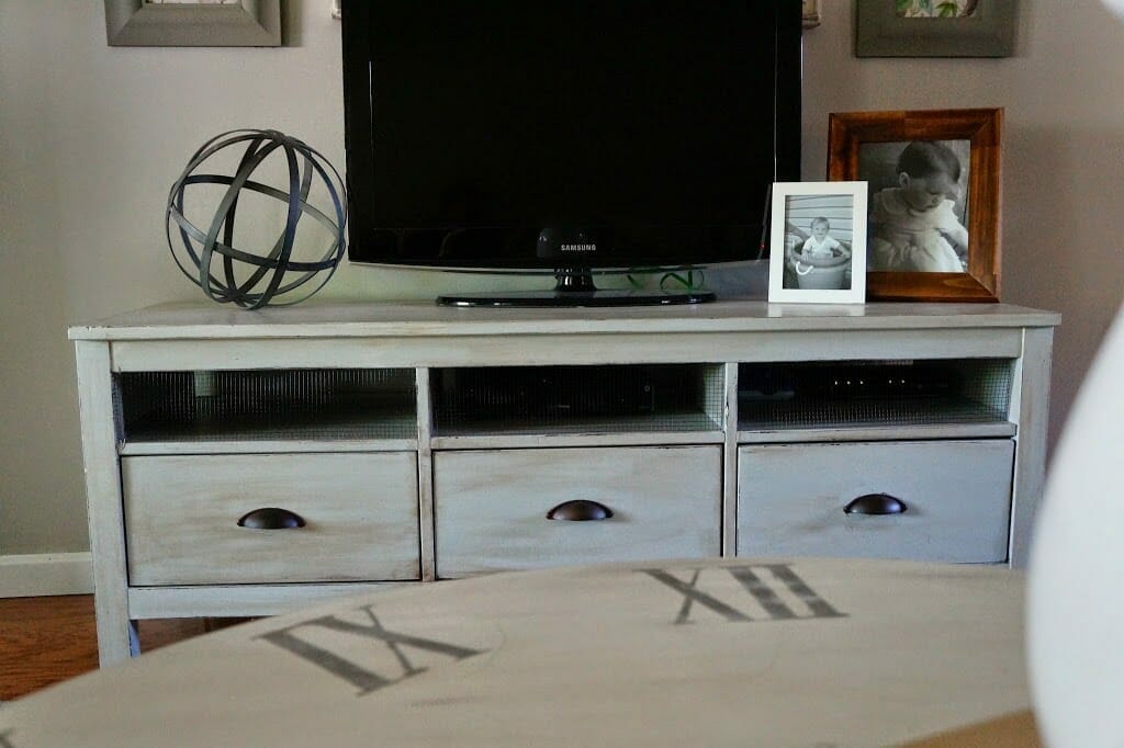 Wandtattoo Kinderzimmer Ikea ~ TV Stand refinished Wandtattoo Kinderzimmer Ikea ~ TV Stand refinished